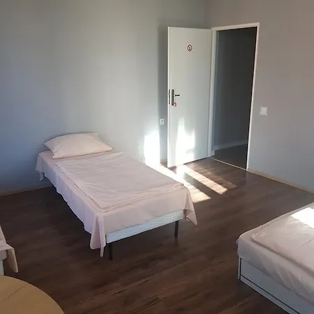 Kaktus Hostel *